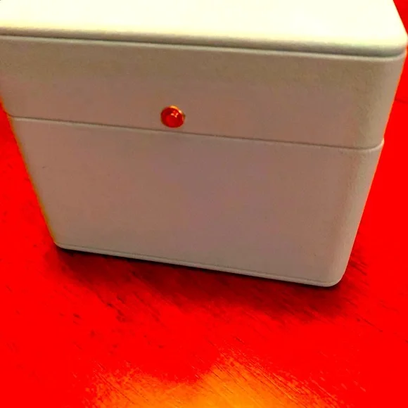 Authentic Tiffany bracelet new box for Rare news d